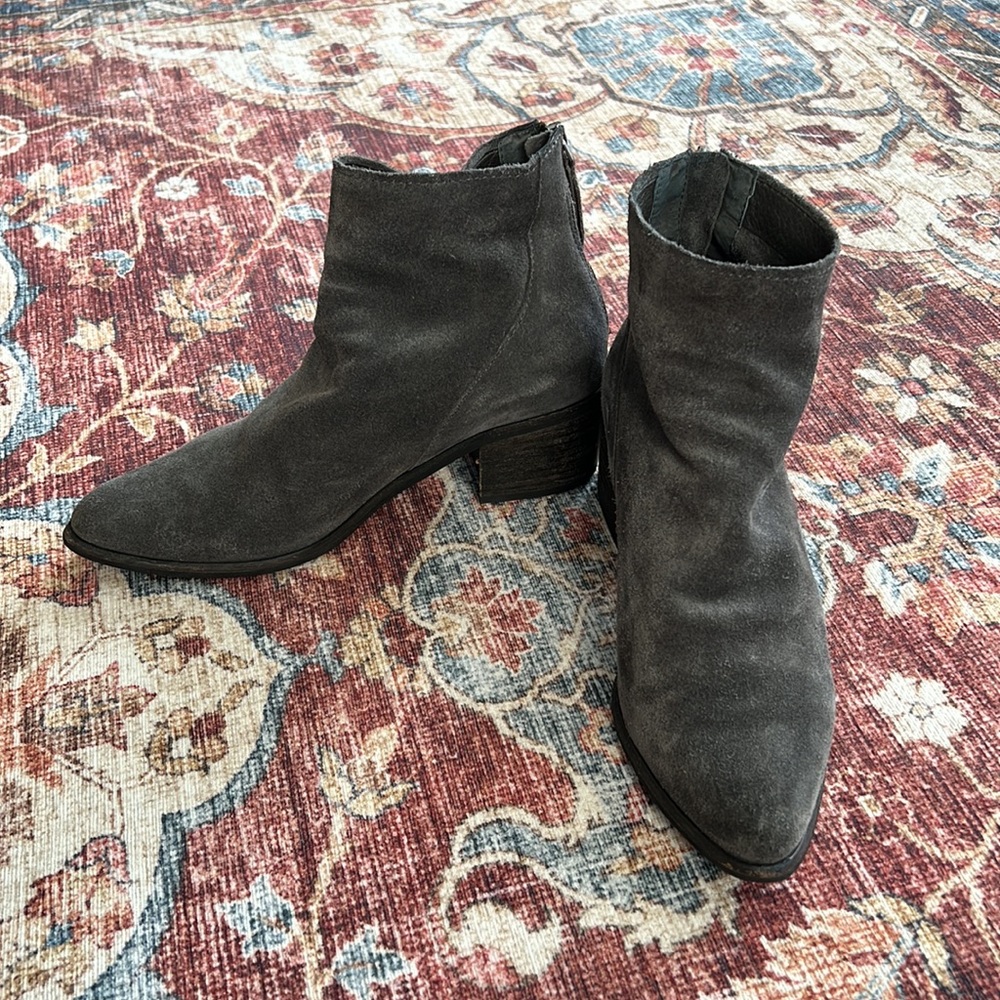 Dolce vita gray leather suede and boots size 8.5